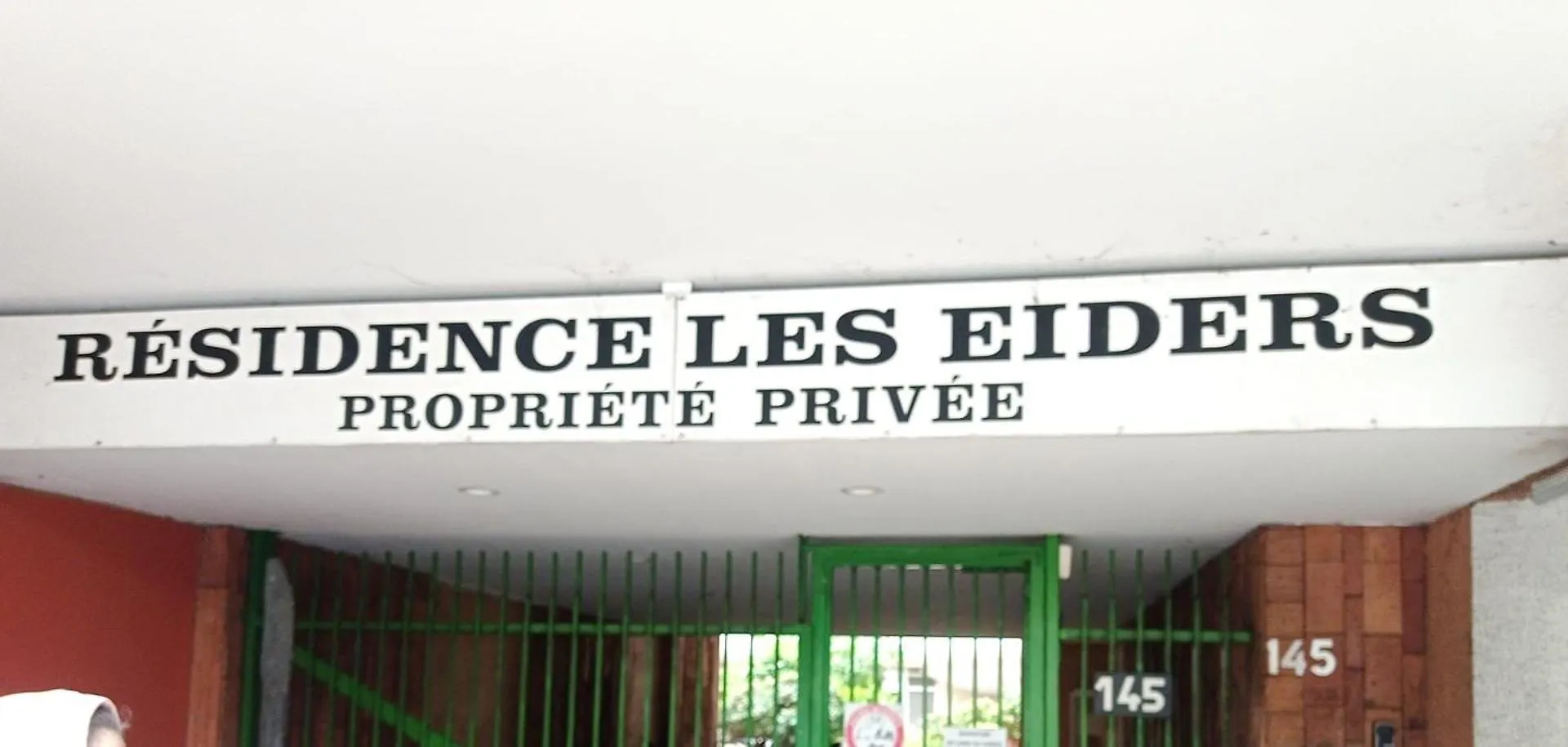 Zain * Paris